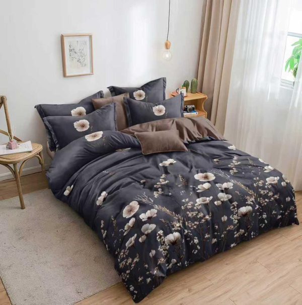 Duvet 28 (Queen/Ghs350)