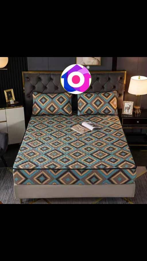 Waterproof Bedsheet 12 (King/Queen)